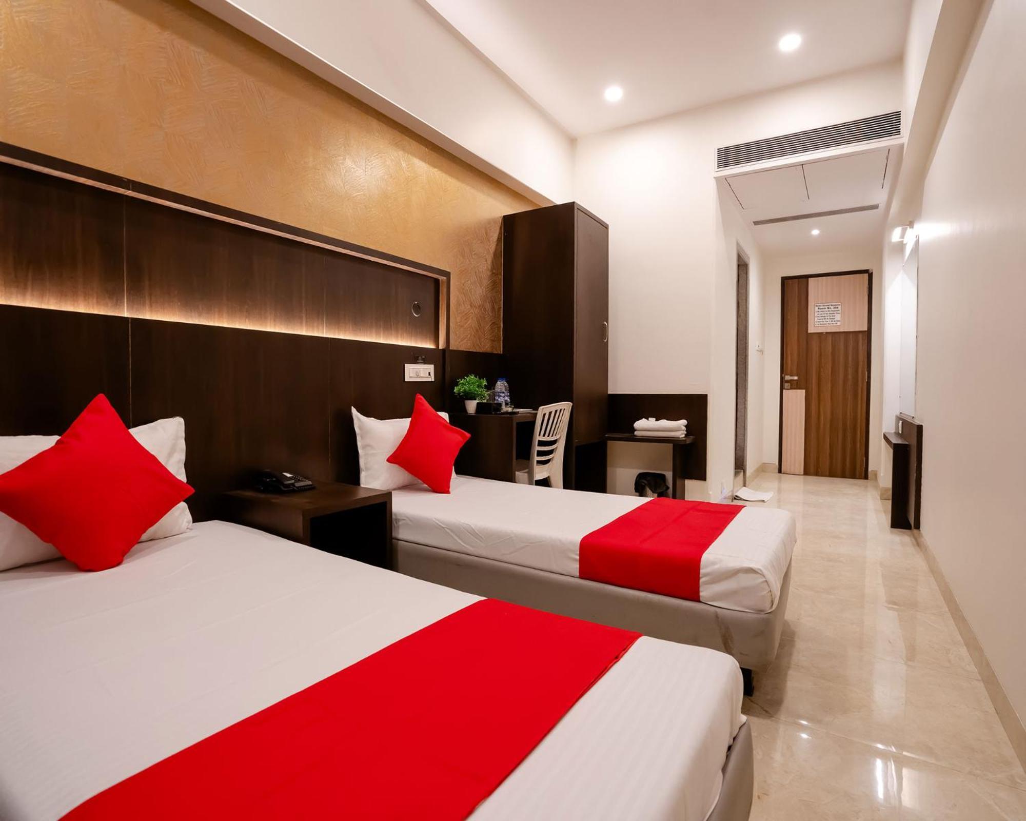 Hotel Grand Seasons- Нави Мумбай Екстериор снимка
