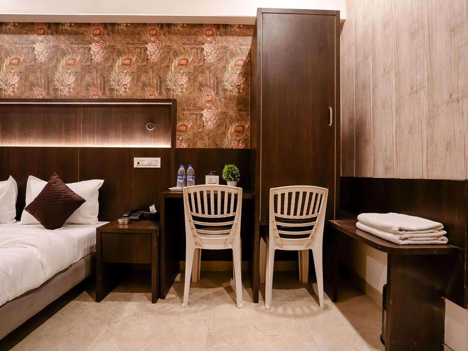 Hotel Grand Seasons- Нави Мумбай Екстериор снимка